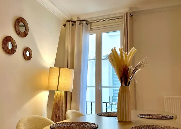 Apartman Beautiful Flat By Louvre & Tuileries Párizs