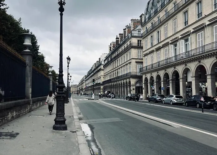 Beautiful Flat By Louvre & Tuileries Apartmán